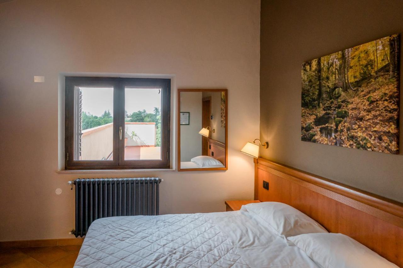 Hotel La Scottiglia E Ristorante Seggiano Exteriör bild